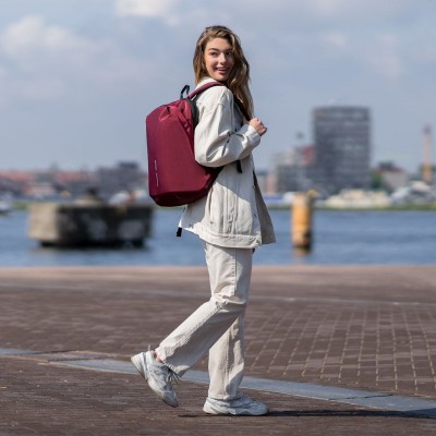 Рюкзак міський XD Design Bobby Soft червоний (P705.794) 