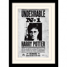 Постер у рамі "Harry Potter (Undesirable No1)" 30 x 40 см Постер у рамі "Harry Potter (Undesirable No1)" 30 x 40 см