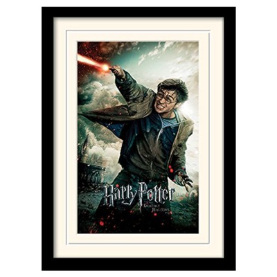 Постер у рамі "Harry Potter (Deathly Hallows Part 2 - Wand)" 30 x 40 см 