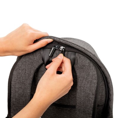 Рюкзак антивор с тревожной кнопкой XD Design Bobby Cathy Backpack Black (P705.211) Рюкзак антивор с тревожной кнопкой XD Design Bobby Cathy Backpack Black (P705.211)